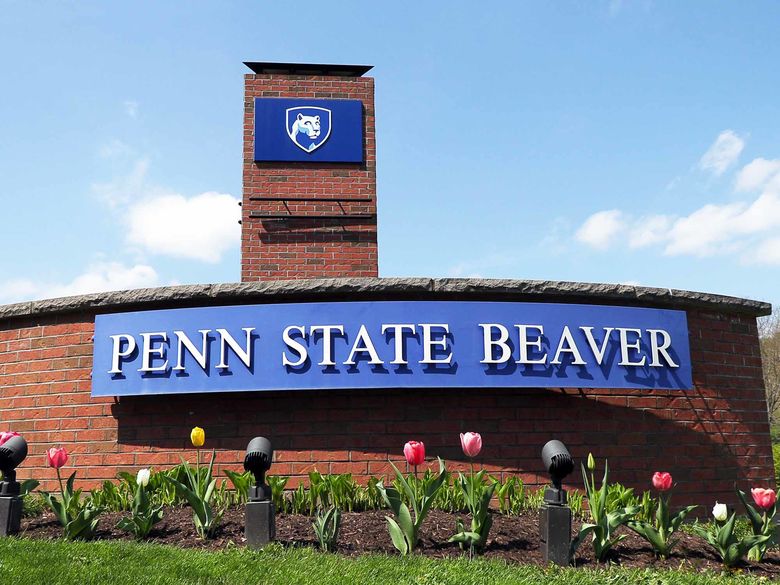 Penn State Beaver entrance sign
