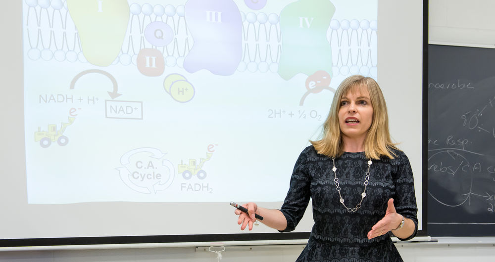 Cassandra Miller-Butterworth teaching her biology classe at Penn State Beaver.